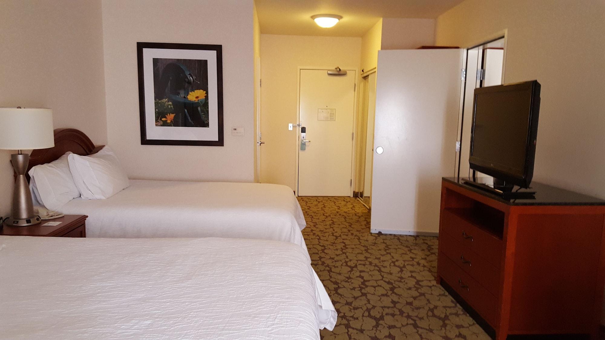 Hilton Garden Inn Redding Exteriér fotografie