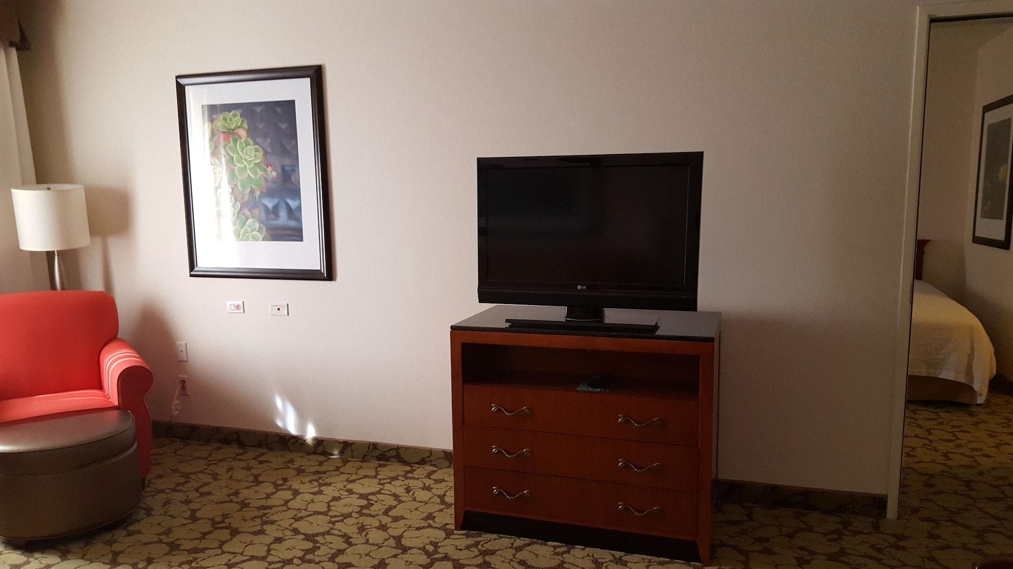 Hilton Garden Inn Redding Exteriér fotografie