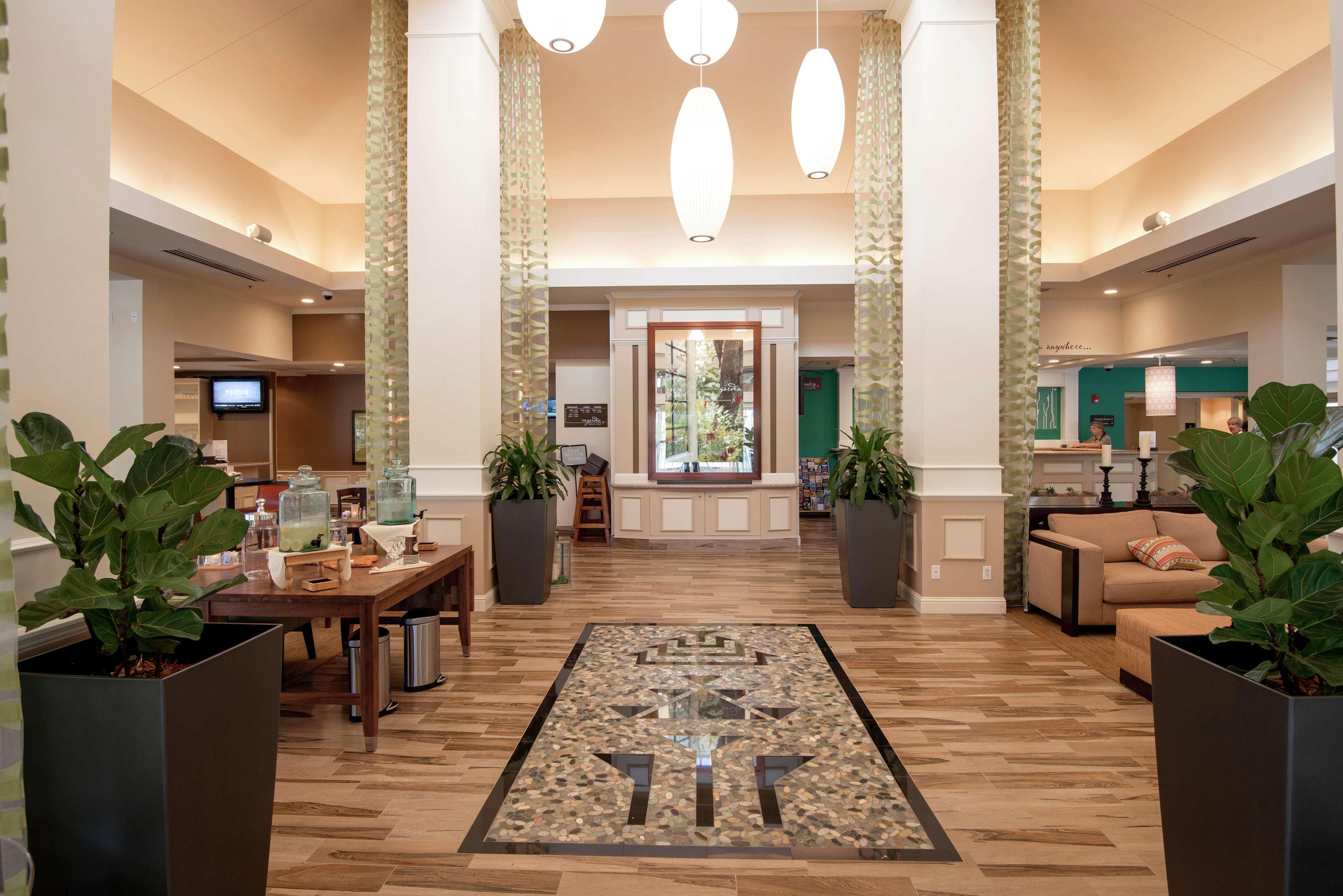Hilton Garden Inn Redding Exteriér fotografie